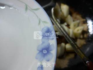 黑木耳排骨炒莲藕的做法步骤：6