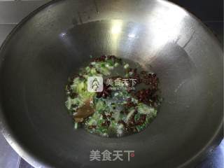 小米椒爆炒小公鸡的做法步骤：9