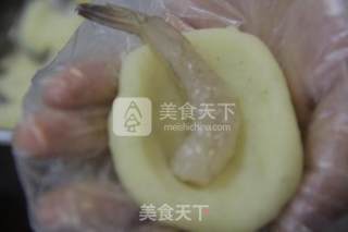 可爱的土豆君来袭——土豆虾球的做法步骤：6