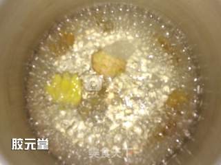 花胶炖红枣牛奶的做法步骤：3