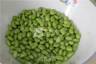 毛豆炒萝卜干的做法步骤：1