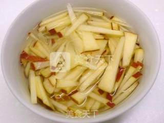 泡菜苹果凉拌 ★ 黄瓜丝 5的做法步骤：2