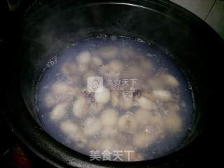 豉椒爆炒墨鱼仔的做法步骤：2