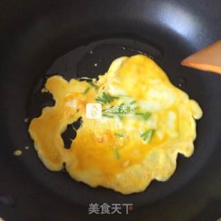 番茄香肠蛋炒饭的做法步骤：2