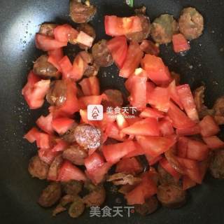 番茄香肠蛋炒饭的做法步骤：4
