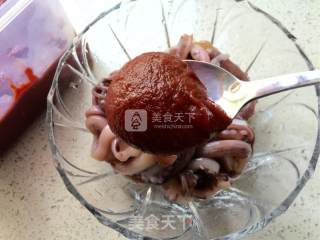韩式辣烤鱿鱼须的做法步骤：2
