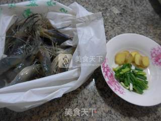 盐水大头虾的做法步骤：1