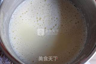 快手鸡蛋面薄饼的做法步骤：1