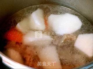 萝卜大骨汤的做法步骤：4