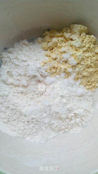 奶香玉米饼的做法步骤：1