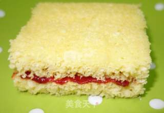 黑布林果酱夹心小蛋糕的做法步骤：2