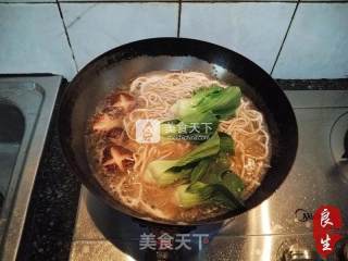 中点传奇—青菜肉丝面的做法步骤：8