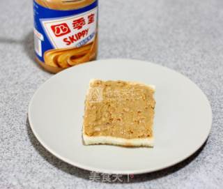 超强美味卷起来-----花生酱吐司卷的做法步骤：4
