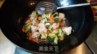 自制鱼丸的做法步骤：9