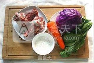 【骨汤三色面】：让宝宝爱上吃面条！的做法步骤：1