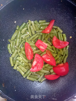 豆角炒西红柿的做法步骤：3
