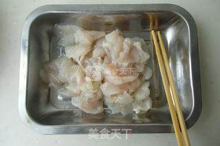葱香龙利鱼片的做法步骤：2