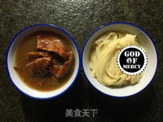 补血加活血，善补女人血~猪肝枸杞面的做法步骤：17