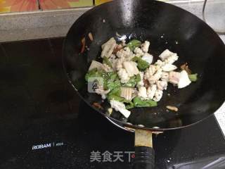 辣炒鱿鱼卷的做法步骤：6