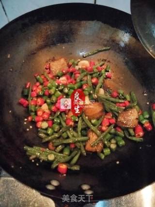 农家小菜—烧汁长豆角的做法步骤：11