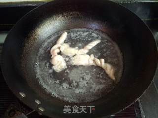 鱼鳔瘦肉粥的做法步骤：3
