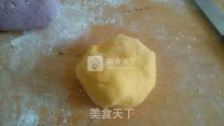 牡丹花慢头的做法步骤：2