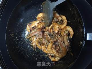 炒鲜虾的做法步骤：7