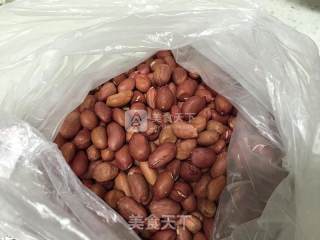 香炒花生米的做法步骤：1
