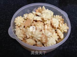 无以伦比的酥香——花朵曲奇的做法步骤：7