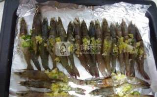 蒜蓉开背虾的做法步骤：3