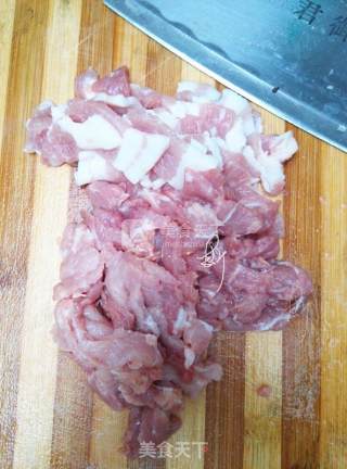 榨菜鲜肉锅贴的做法步骤：4