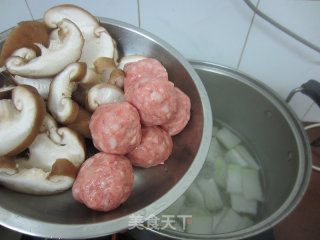 香菇冬瓜肉丸汤的做法步骤：8