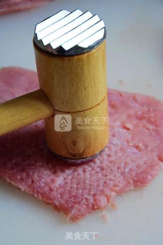 惊艳味蕾的【日式炸猪排】的做法步骤：2