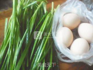 韭菜炒蛋的做法步骤：1