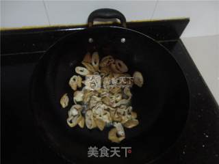 蒜香肥肠的做法步骤：3