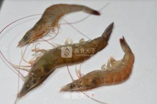 黄金虾的做法步骤：1