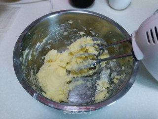 奶香蔓越莓饼干的做法步骤：2