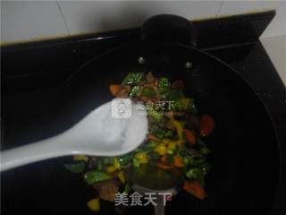 双椒炒肉片的做法步骤：5