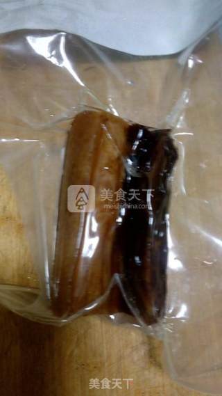 腊肉炒芦笋的做法步骤：2