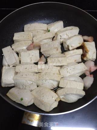 砂锅酿豆腐的做法步骤：2