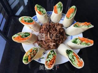 豆腐皮卷三丝的做法步骤：15