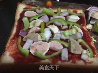 超简单微波炉吐司披萨的做法步骤：4