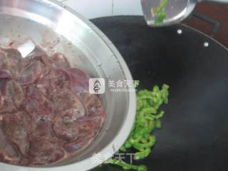 苦瓜炒猪肝的做法步骤：8