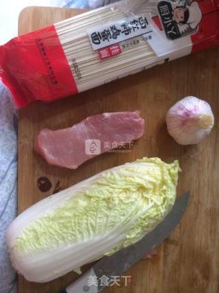 肉丝面的做法步骤：1
