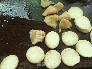 杏鲍菇鸡肉塔的做法步骤：2