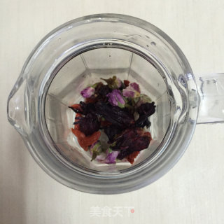 洛神玫瑰花茶的做法步骤：3