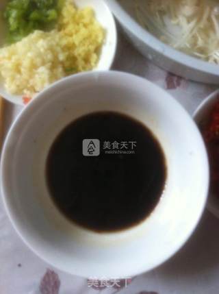 炝拌金针菇的做法步骤：3