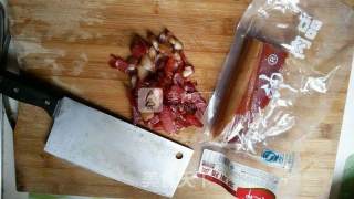腊肉炒芦笋的做法步骤：2