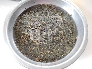 马齿苋菜干包子的做法步骤：1