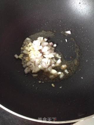 三文鱼排芋头咸菜炖豆腐的做法步骤：8